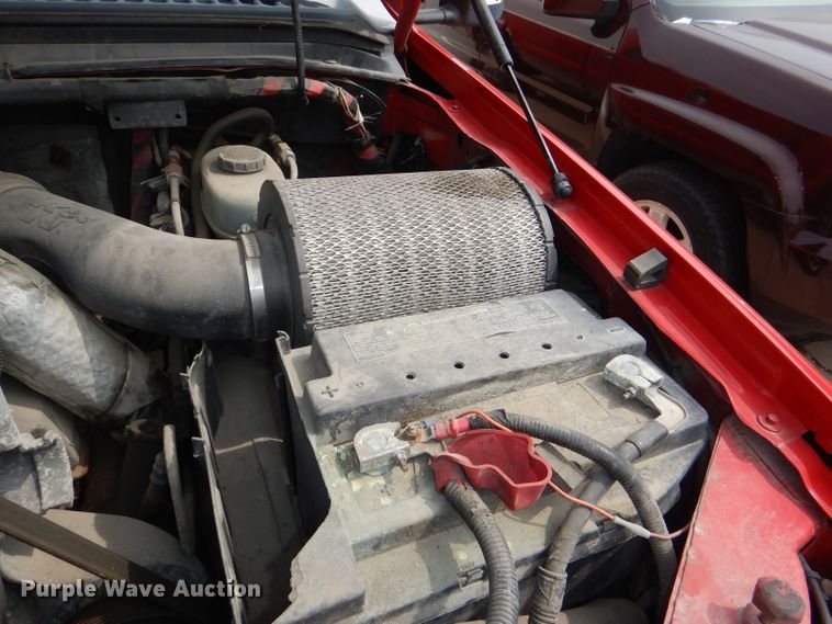 image for item DG4885 2002 Ford F250 Super Duty Crew Cab pickup truck