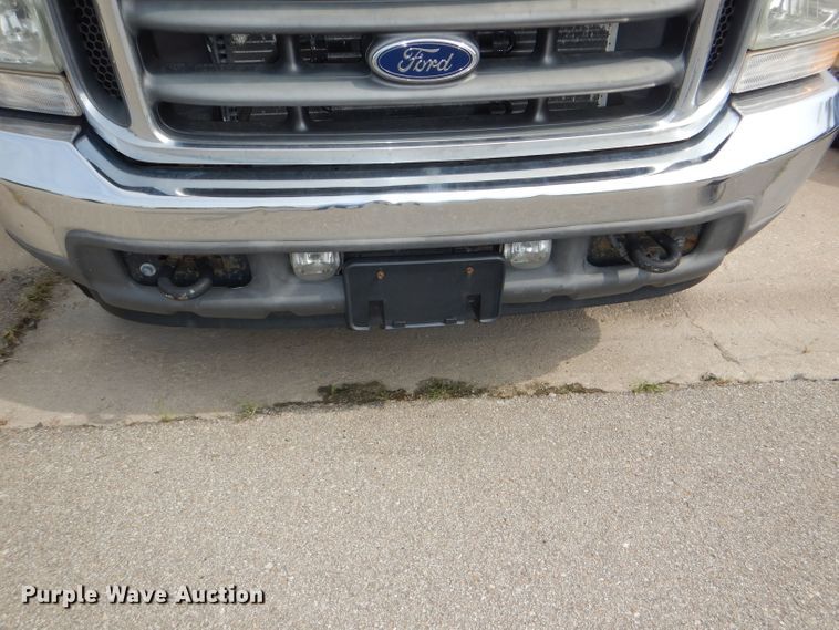 image for item DG4885 2002 Ford F250 Super Duty Crew Cab pickup truck