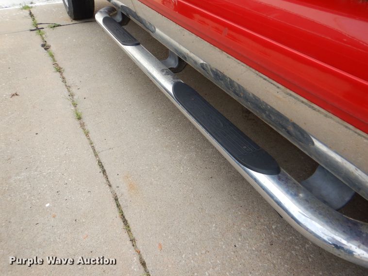 image for item DG4885 2002 Ford F250 Super Duty Crew Cab pickup truck