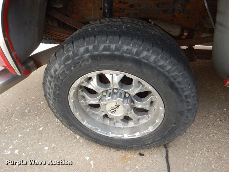 image for item DG4885 2002 Ford F250 Super Duty Crew Cab pickup truck