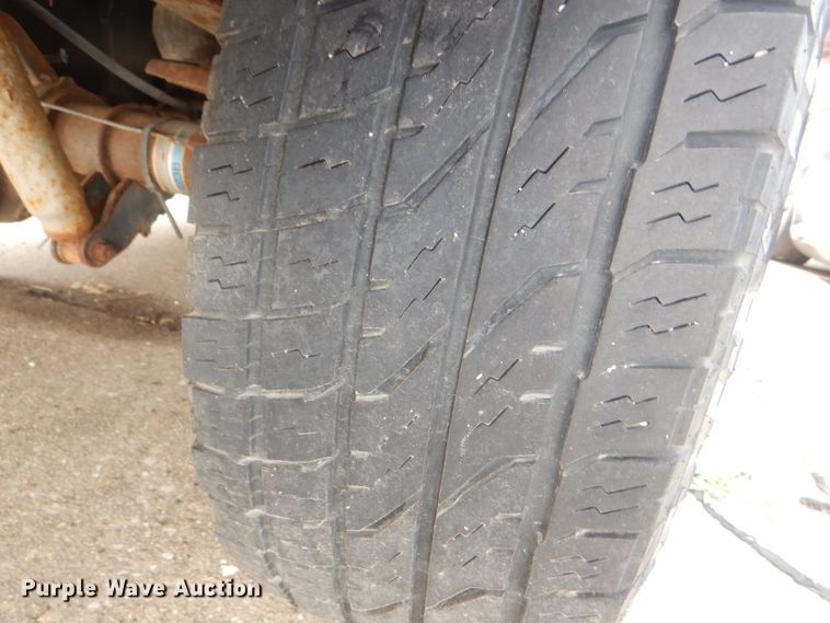 image for item DG4885 2002 Ford F250 Super Duty Crew Cab pickup truck