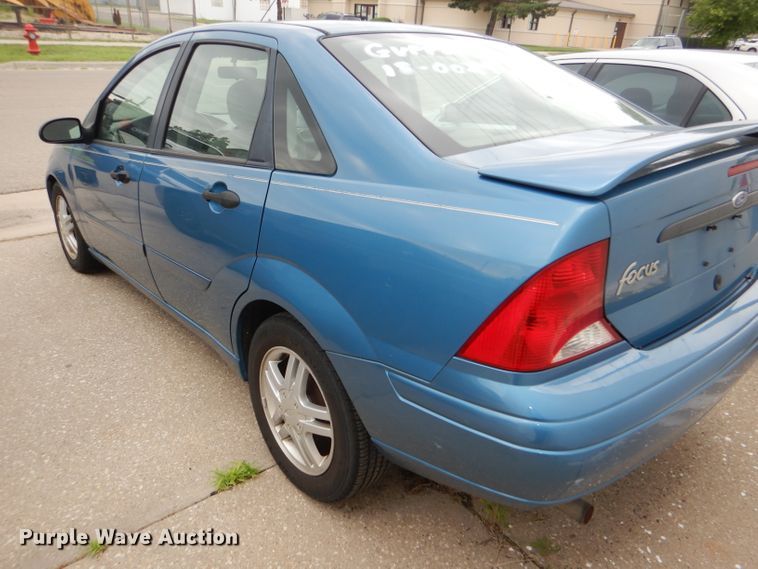 image for item DG4889 2001 Ford Focus SE