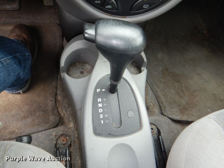 image for item DG4889 2001 Ford Focus SE