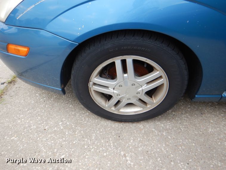 image for item DG4889 2001 Ford Focus SE