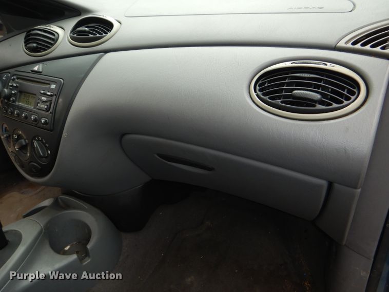 image for item DG4889 2001 Ford Focus SE