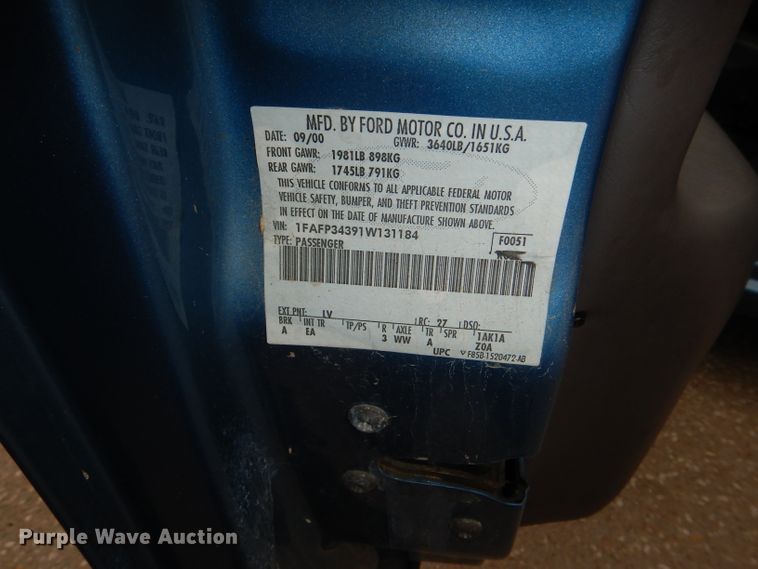 image for item DG4889 2001 Ford Focus SE