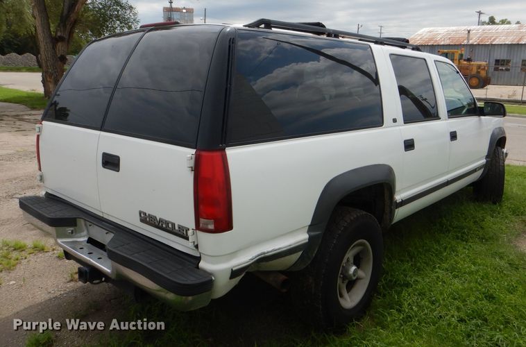 image for item DG4892 1997 Chevrolet Suburban 1500 LT SUV