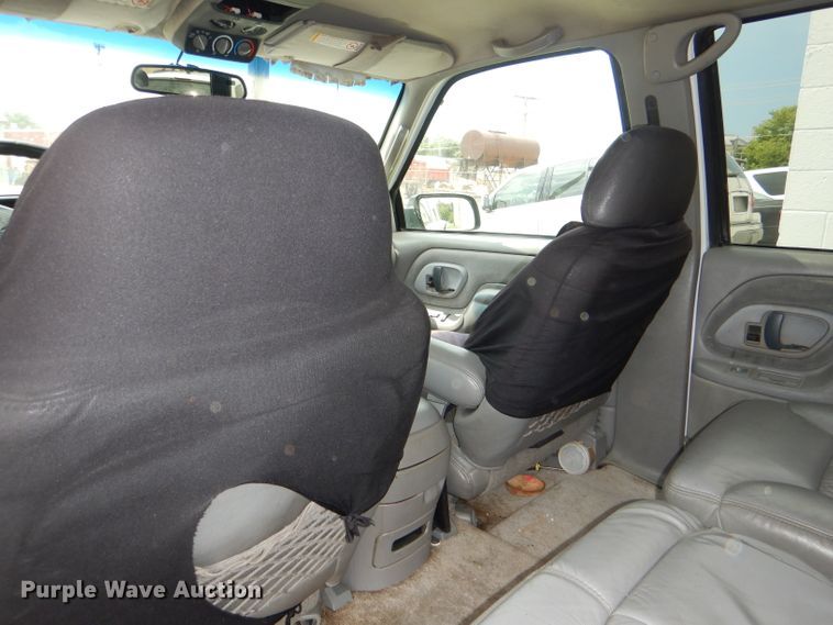 image for item DG4892 1997 Chevrolet Suburban 1500 LT SUV