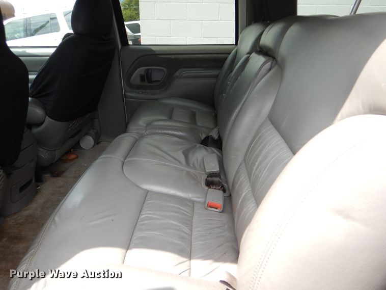 image for item DG4892 1997 Chevrolet Suburban 1500 LT SUV