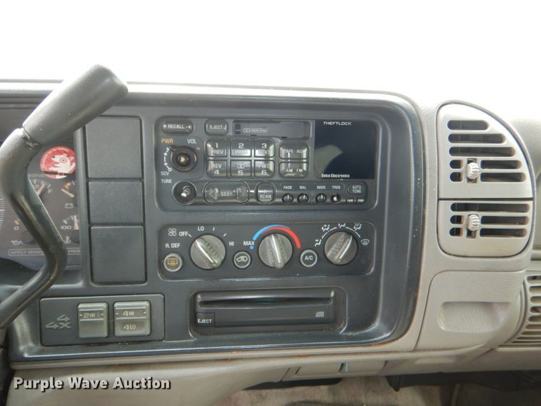 image for item DG4892 1997 Chevrolet Suburban 1500 LT SUV