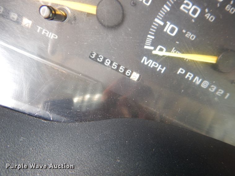 image for item DG4892 1997 Chevrolet Suburban 1500 LT SUV