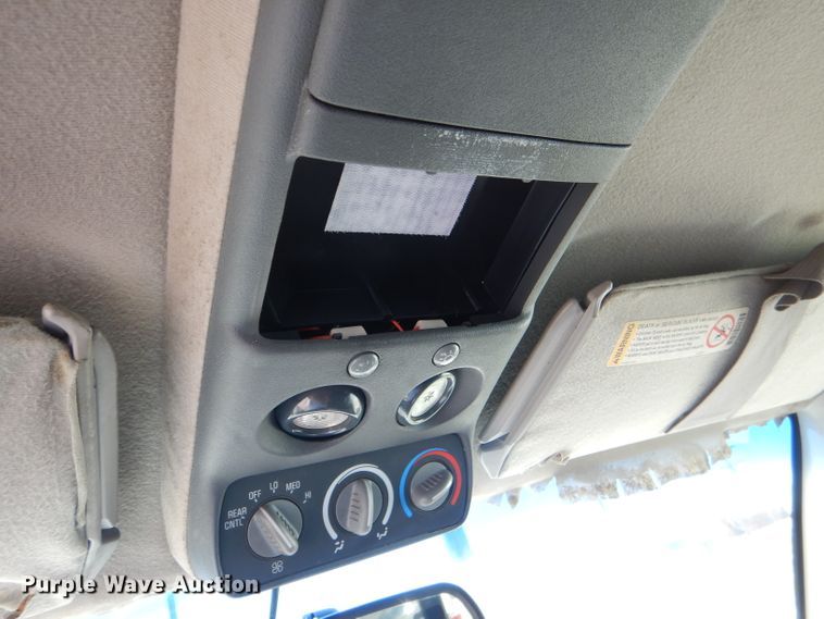 image for item DG4892 1997 Chevrolet Suburban 1500 LT SUV