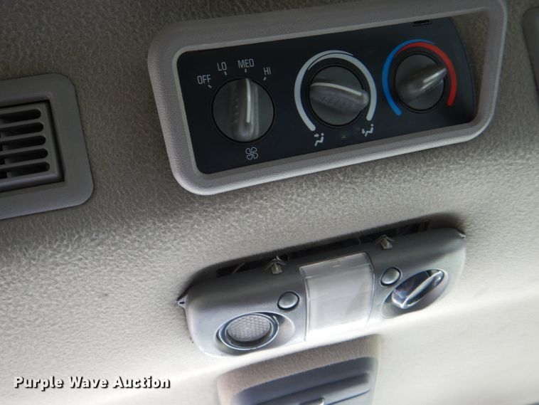 image for item DG4892 1997 Chevrolet Suburban 1500 LT SUV