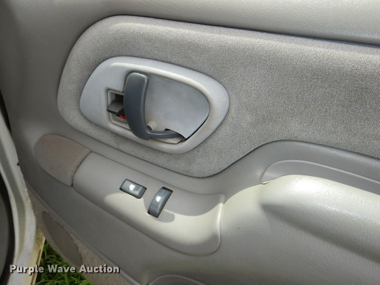 image for item DG4892 1997 Chevrolet Suburban 1500 LT SUV