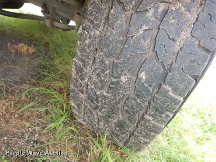 image for item DG4892 1997 Chevrolet Suburban 1500 LT SUV