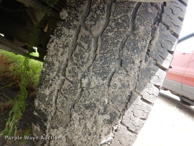 image for item DG4892 1997 Chevrolet Suburban 1500 LT SUV