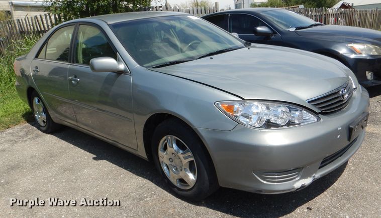 image for item DG4896 2005 Toyota Camry LE