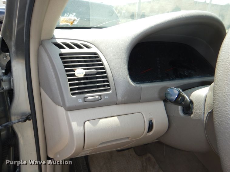 image for item DG4896 2005 Toyota Camry LE