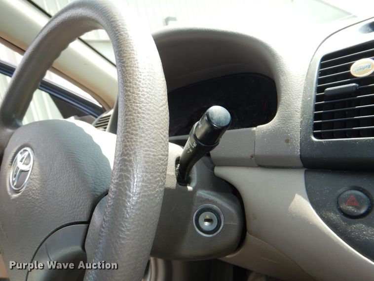 image for item DG4896 2005 Toyota Camry LE