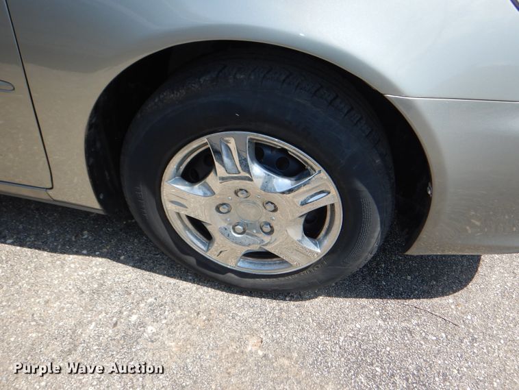 image for item DG4896 2005 Toyota Camry LE