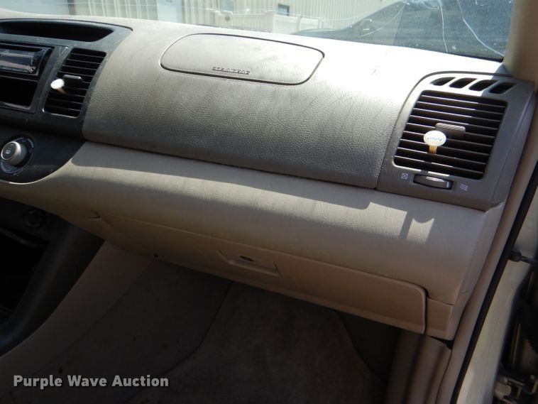 image for item DG4896 2005 Toyota Camry LE