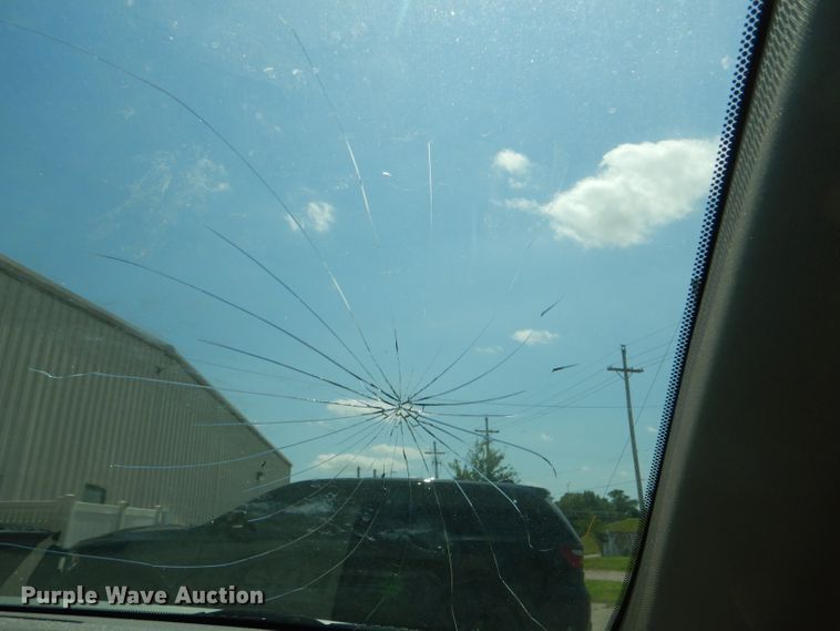 image for item DG4896 2005 Toyota Camry LE