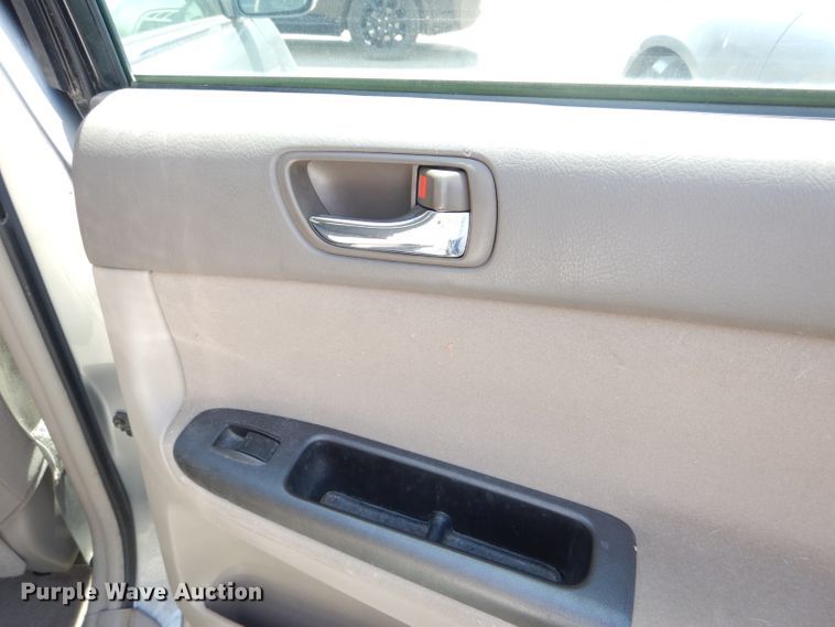 image for item DG4896 2005 Toyota Camry LE