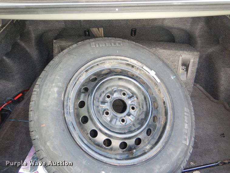 image for item DG4896 2005 Toyota Camry LE