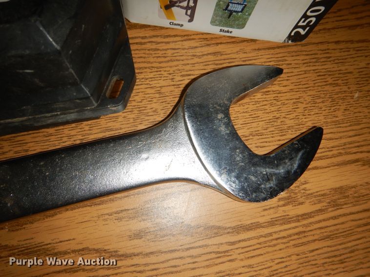 image for item FN9052 Tools