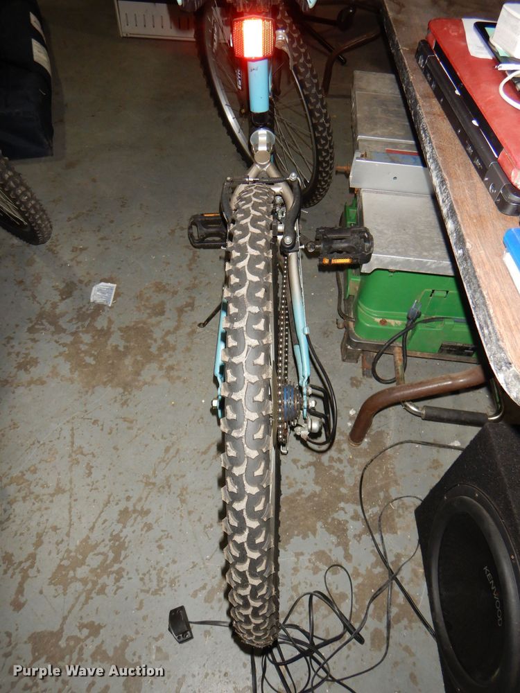 image for item FN9057 (2) bicycles