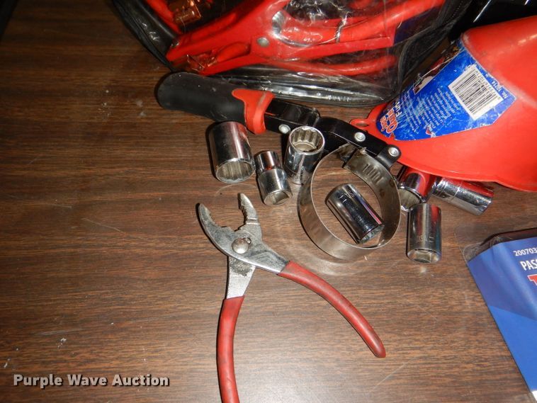 image for item FN9061 Tools