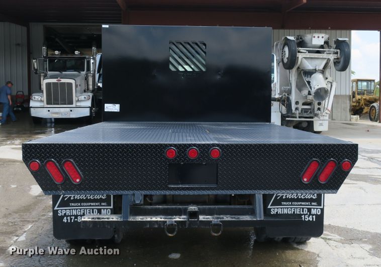 image for item DB10246 2006 Chevrolet C4500 flatbed truck