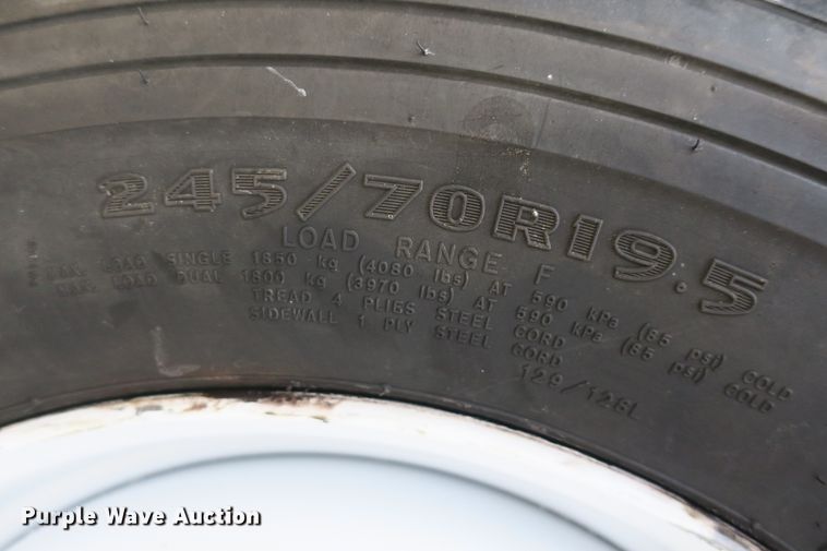 image for item DB10246 2006 Chevrolet C4500 flatbed truck