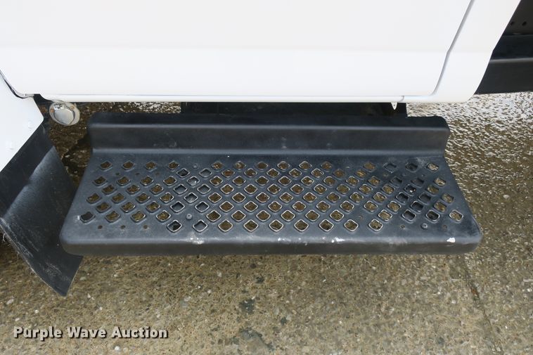 image for item DB10246 2006 Chevrolet C4500 flatbed truck