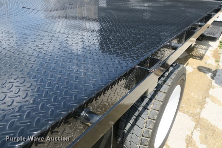 image for item DB10246 2006 Chevrolet C4500 flatbed truck