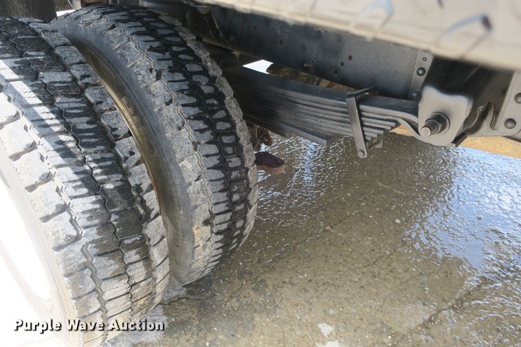 image for item DB10246 2006 Chevrolet C4500 flatbed truck