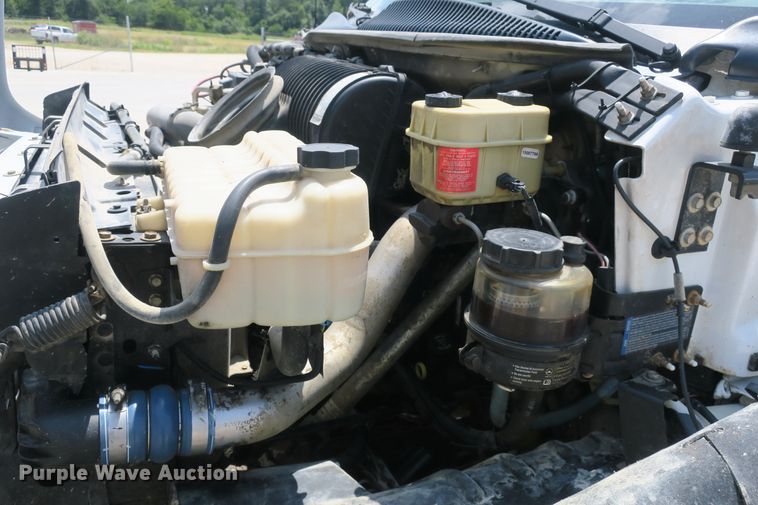 image for item DB10246 2006 Chevrolet C4500 flatbed truck