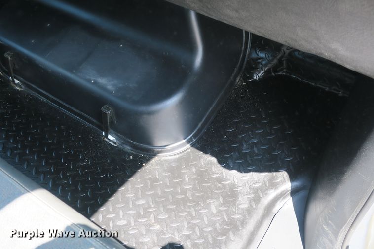 image for item DB10246 2006 Chevrolet C4500 flatbed truck