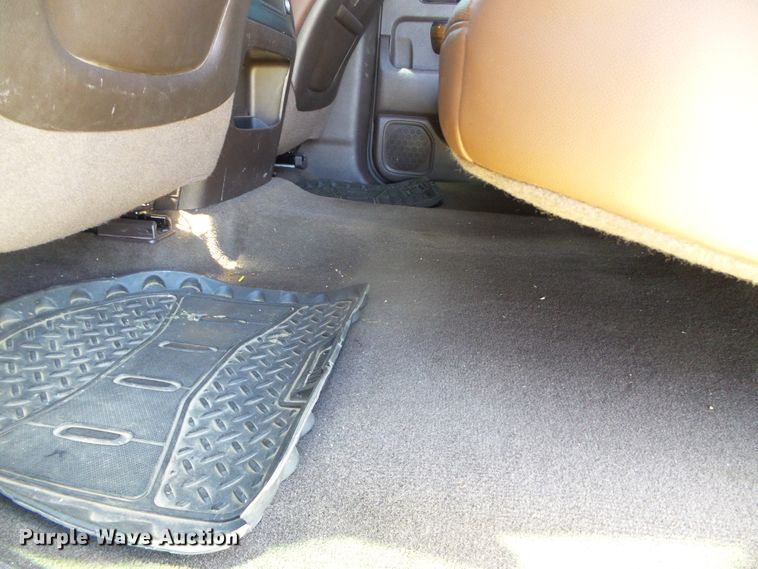 image for item DC5056 2014 Chevrolet Silverado 1500 High Country Crew Cab pickup truck