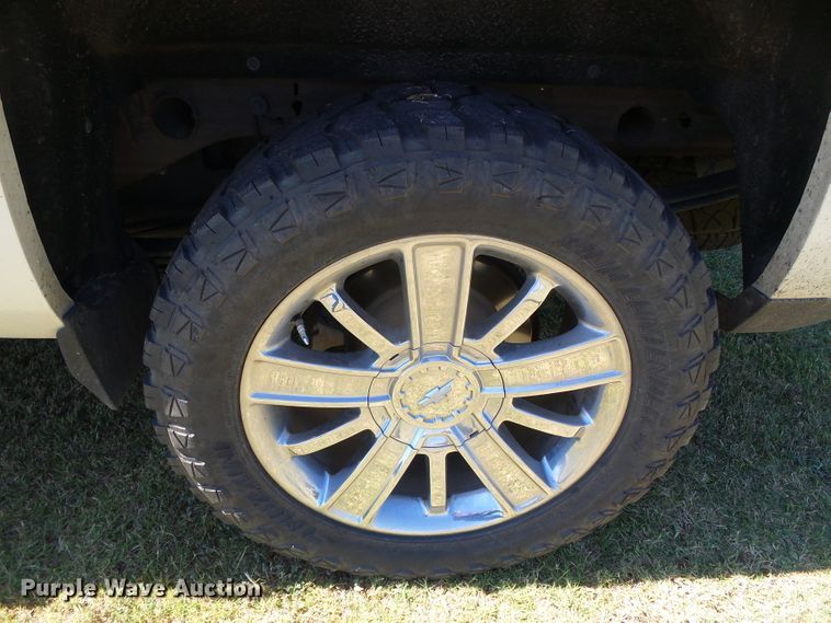 image for item DC5056 2014 Chevrolet Silverado 1500 High Country Crew Cab pickup truck