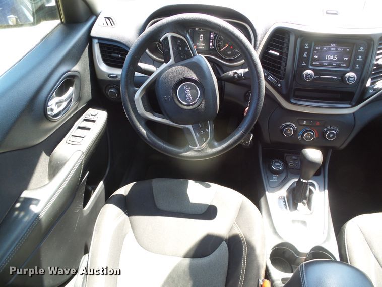 image for item DC5057 2014 Jeep Cherokee Sport SUV