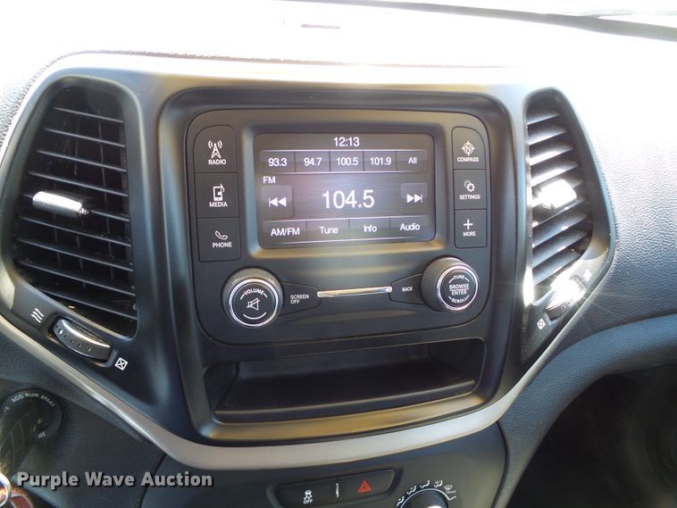 image for item DC5057 2014 Jeep Cherokee Sport SUV