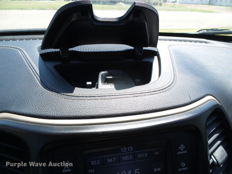 image for item DC5057 2014 Jeep Cherokee Sport SUV