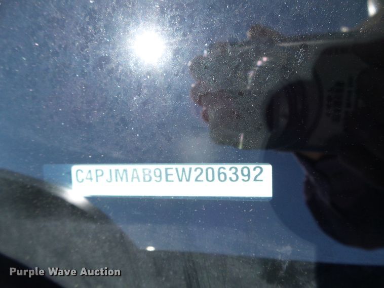 image for item DC5057 2014 Jeep Cherokee Sport SUV