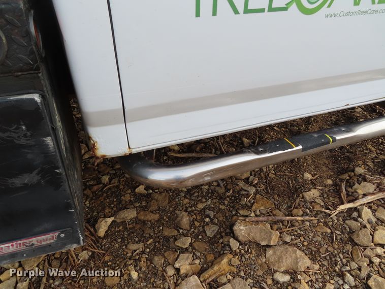 image for item DD6396 1997 Ford F350 flatbed pickup truck