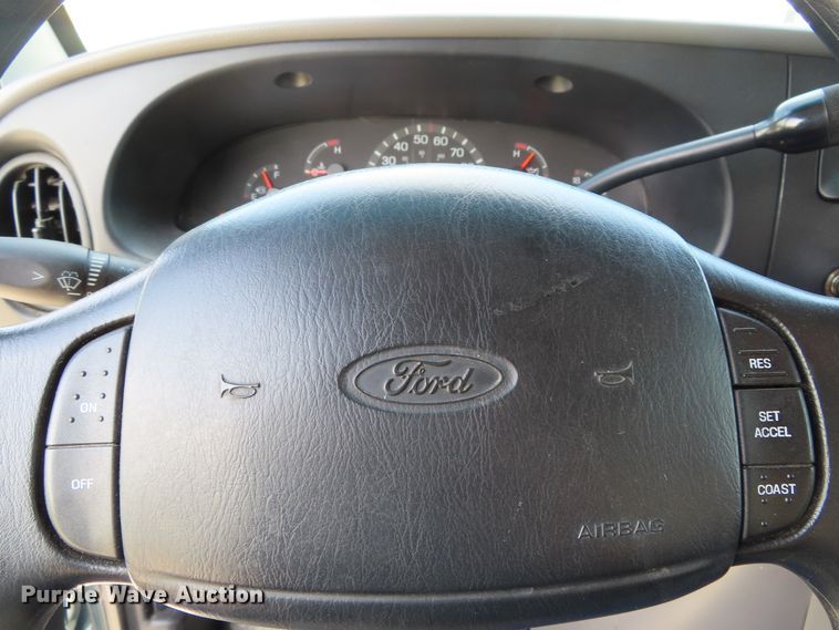 image for item DD6401 1997 Ford Club Wagon van