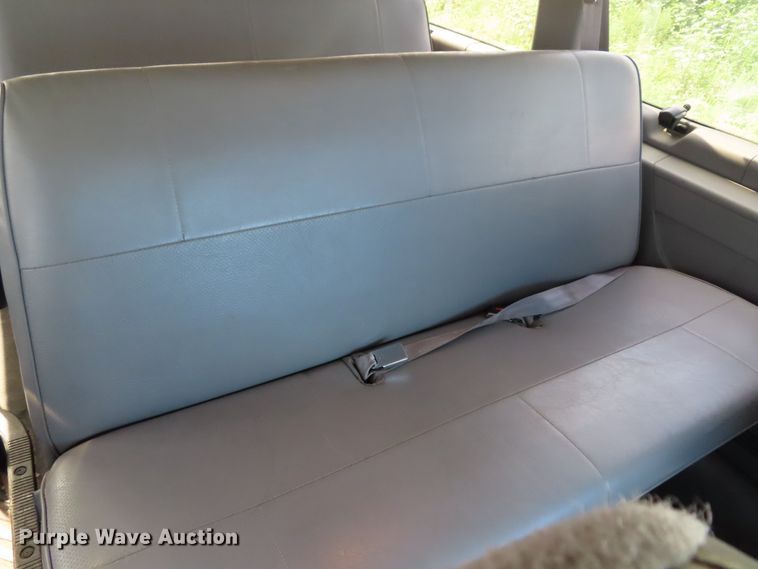 image for item DD6401 1997 Ford Club Wagon van