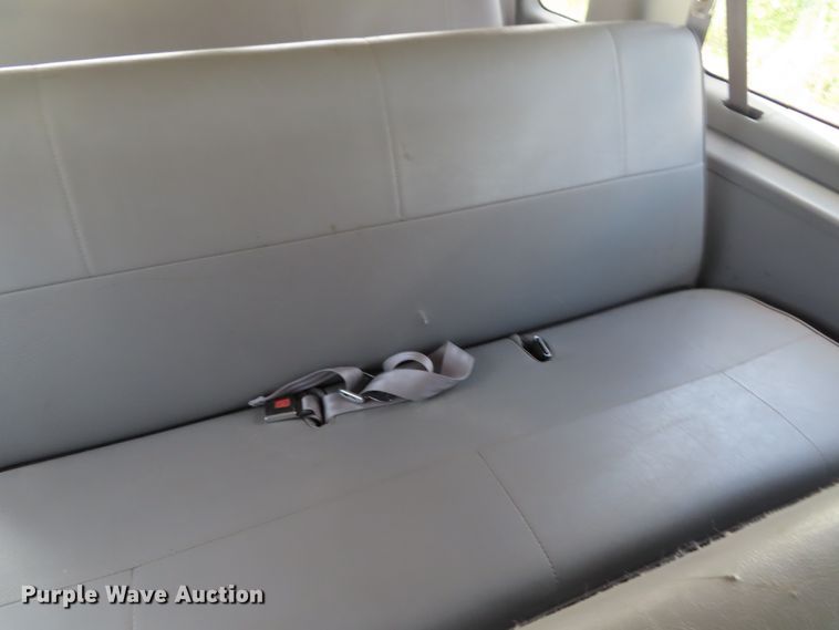 image for item DD6401 1997 Ford Club Wagon van