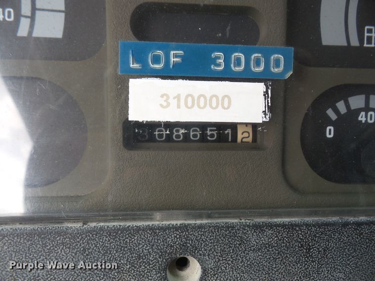 image for item DE2360 1995 GMC P3500 pressure washer truck