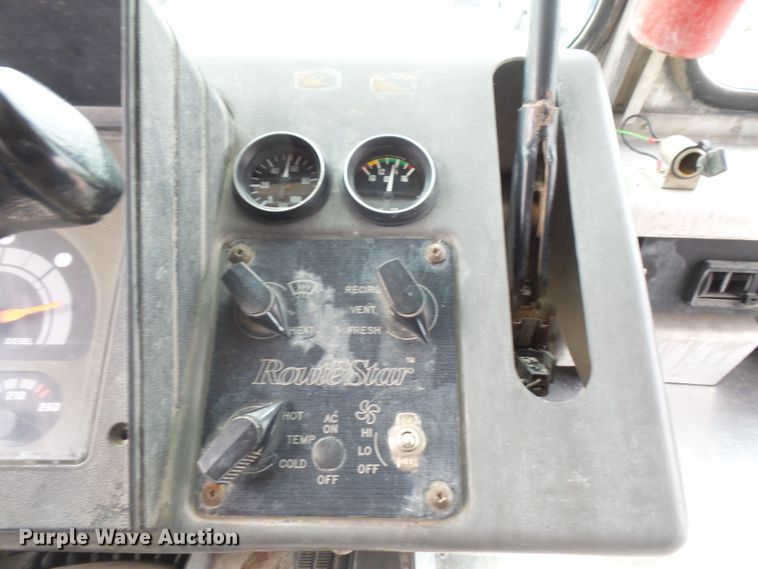 image for item DE2360 1995 GMC P3500 pressure washer truck